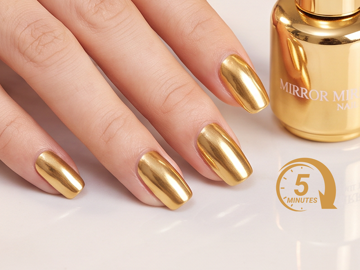 Glanzende metallic nagellak met spiegeleffect