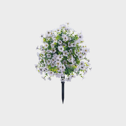 Bloemdecoratie met kunstmatige eucalyptus en viooltjes