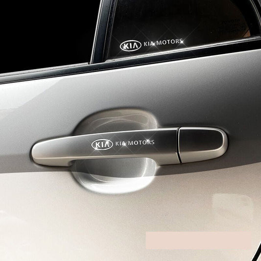 Gepersonaliseerde autostickers – perfect om krassen te bedekken