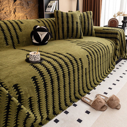 Lemmikinkestävä plyysinen sohvanpäällinen liukuesteellä