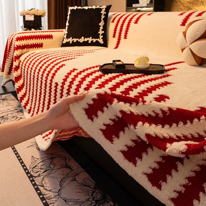 Lemmikinkestävä plyysinen sohvanpäällinen liukuesteellä