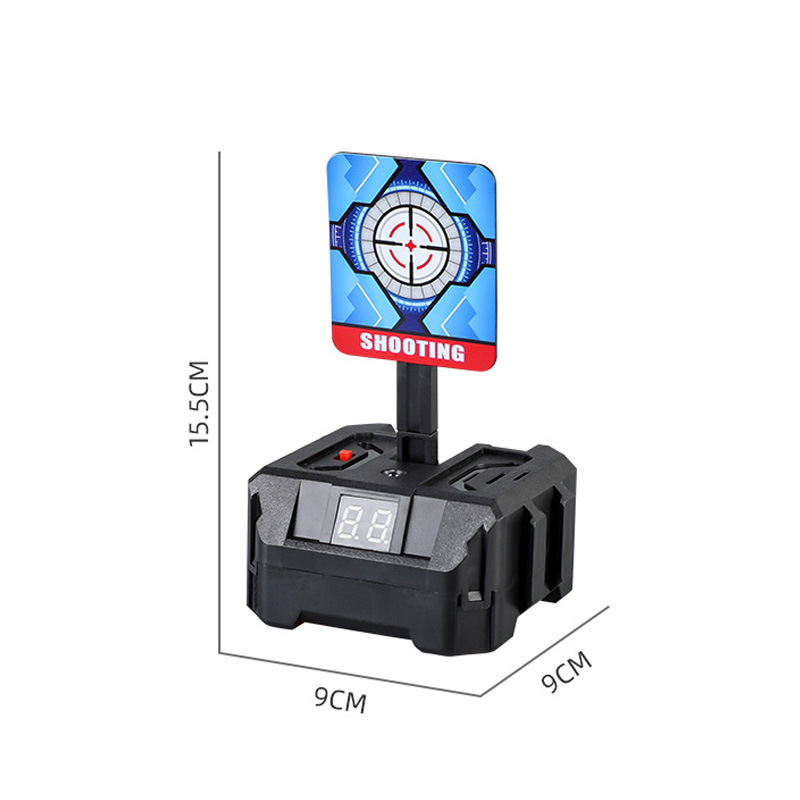 Interaktiivinen ammuntapeli liikkuvilla maaleilla ja automaattisella nollauksella